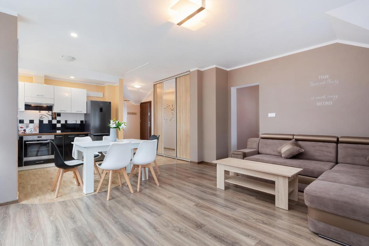 Apartamenty Krakowska Niechorze Exteriör bild